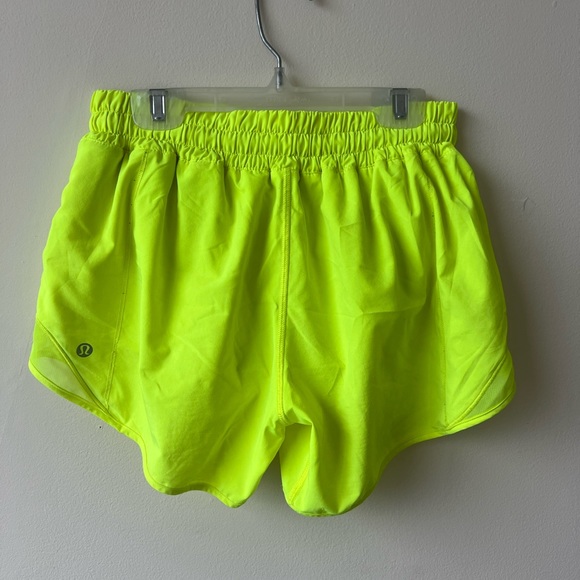 Lululemon Hottie Hot Short - Picture 2 of 4